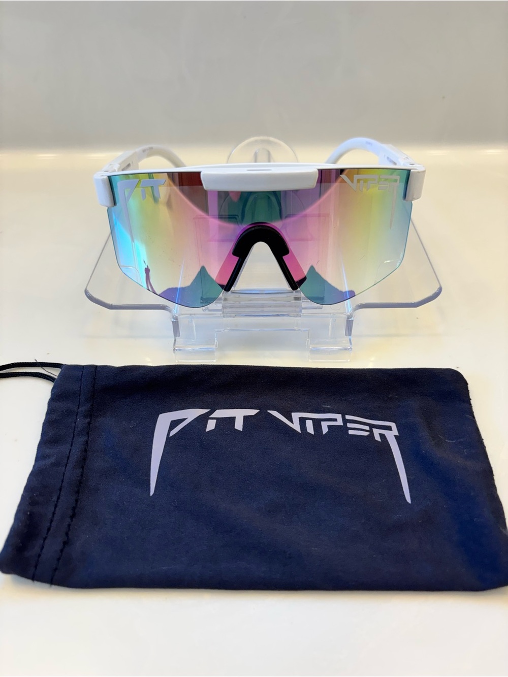 Pit viper The OG 2.0 Miami nights polarized lens 100UV protection.
